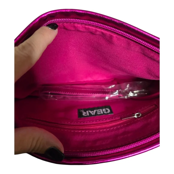 The Dylan Clutch - Puff Heart Design NWOT - Picture 5 of 9